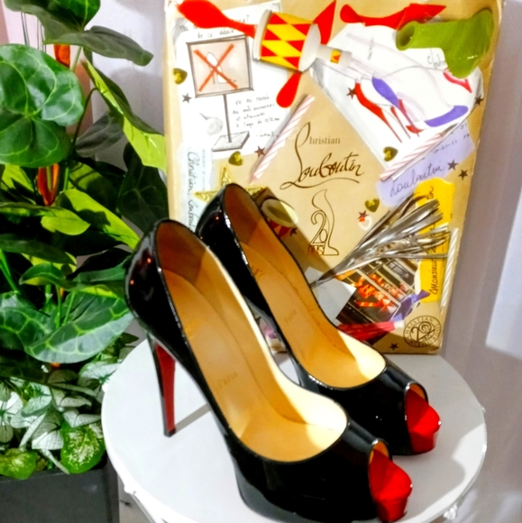 Christian Louboutin Red/Black Shoes - Picture 5 of 6